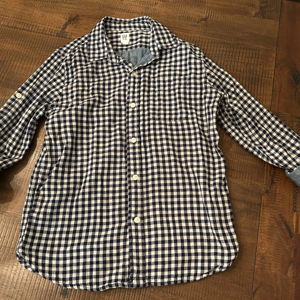 GAP Kids navy & white check long sleeved button down. Size L (10)